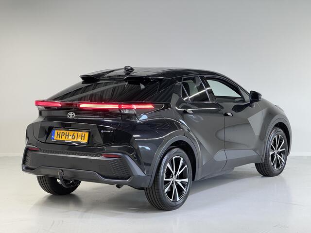 Toyota C-HR 2.0 Plug-in Hybrid 220 Dynamic | trekhaak afneembaar | LED | Dodehoeksensor | Carplay | Stoel/stuur verw. |