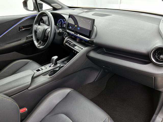 Toyota C-HR 2.0 Plug-in Hybrid 220 Première Edition | Panorama dak | Lederen bekleding | Stoel en stuurverwarming |