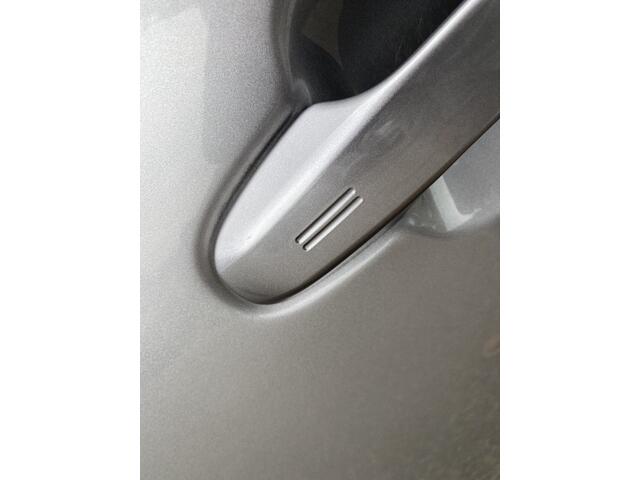 Toyota C-HR 1.8 Hybrid Bi-Tone