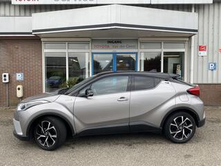 toyota-c-hr-1.8-hybrid-bi-tone