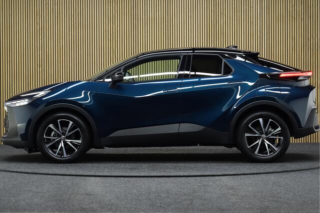 Toyota C-HR Hybrid 140 Style Edition | Bi-tone | Groot Navigatie | Elek. Achterklep | Parkeerhulp | Adaptive-cruise | Camera | Keyless | Dodehoekdetectie | Apple Carplay & Android Auto