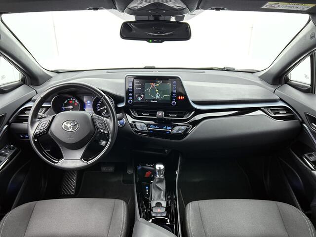 Toyota C-HR 1.8 Hybrid Bi-Tone | Navigatie | Stoelverwarming |