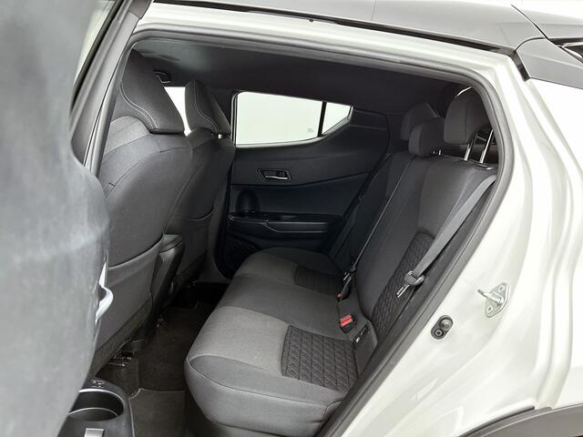 Toyota C-HR 1.8 Hybrid Bi-Tone | Navigatie | Stoelverwarming |