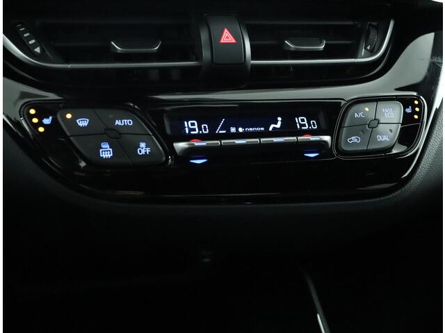 Toyota C-HR 1.8 Hybrid Executive Ultimate | Stoelverwarming | Navigatie | Parkeer sensoren |