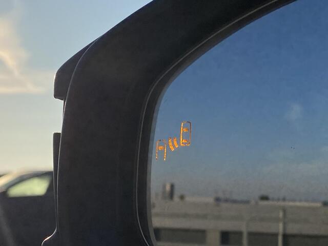 Toyota C-HR 1.8 Hybrid 140 Dynamic Nieuw geleverd! incl. o.a.: AppleCarPlay/AndroidAuto, Dode hoek detectie, PArkeerhulp camera incl sensoren, LM velgen, Adaptieve Cruise Control, Clima Control