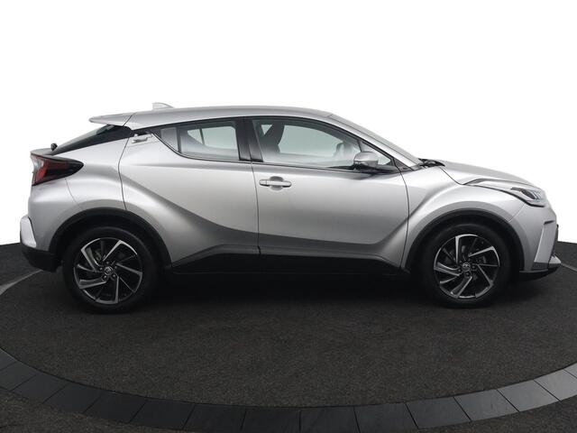 Toyota C-HR 1.8 Hybrid Dynamic | Trekhaak | Navigatie | Keyless Entry |