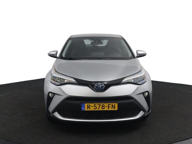 Toyota C-HR 1.8 Hybrid Dynamic | Trekhaak | Navigatie | Keyless Entry |
