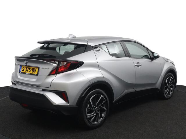 Toyota C-HR 1.8 Hybrid Dynamic | Parkeersensoren Rondom | Navigatie | Keyless Entry |