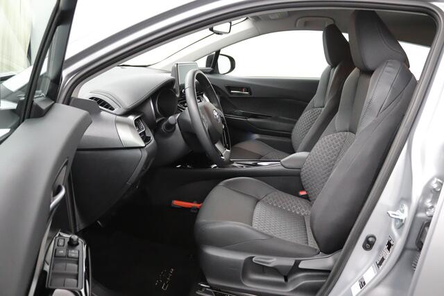 Toyota C-HR 1.8 Hybrid Dynamic | Parkeersensoren Rondom | Navigatie | Keyless Entry |