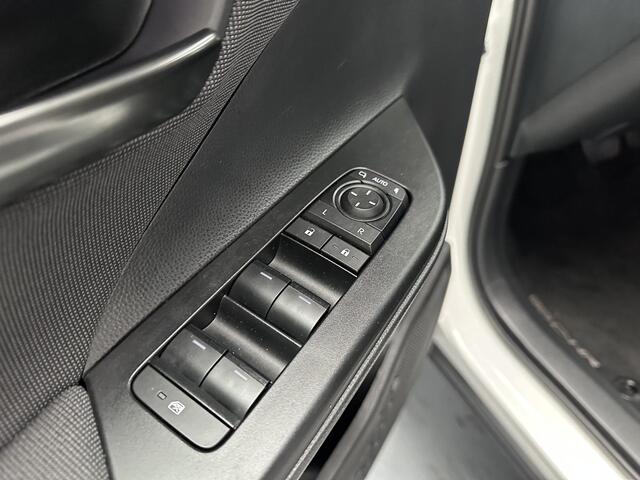 Toyota C-HR 2.0 Plug-in Hybrid 220 First Edition