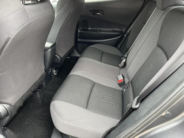 Toyota C-HR 1.8 Hybrid 140 Dynamic | All-in prijs | Apple/Android | Camera | Cruise Control | Parkeersensoren |