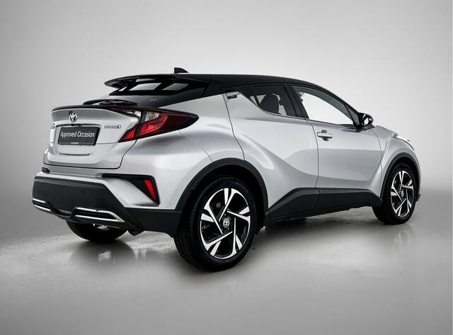 Toyota C-HR 2.0 Hybrid Style | Stoelverwarming | Climate control | Privacy glass | LM velgen |