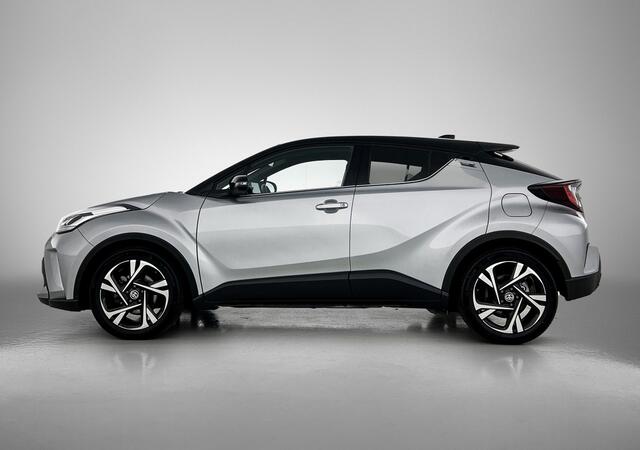 Toyota C-HR 2.0 Hybrid Style | Stoelverwarming | Climate control | Privacy glass | LM velgen |