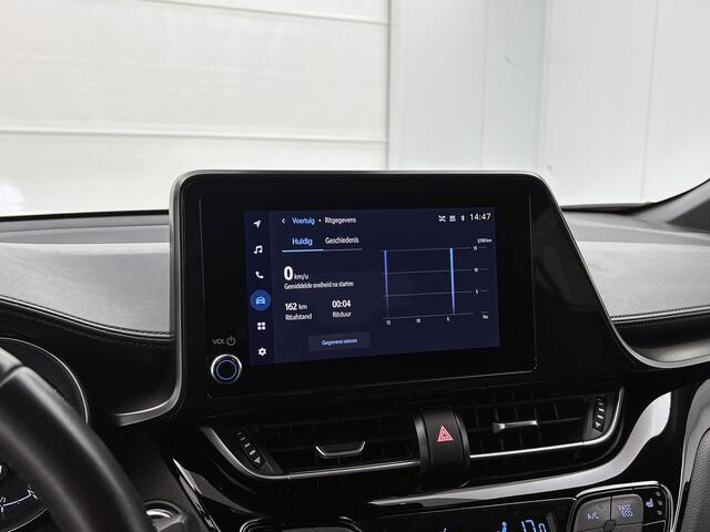 Toyota C-HR 2.0 Hybrid Style | Stoelverwarming | Climate control | Privacy glass | LM velgen |