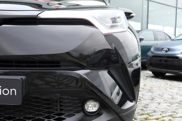 Toyota C-HR 1.8 Hybrid Style Ultimate, Keyless Entry, JBL Audio, Achterruitrijcamera, Cruise control