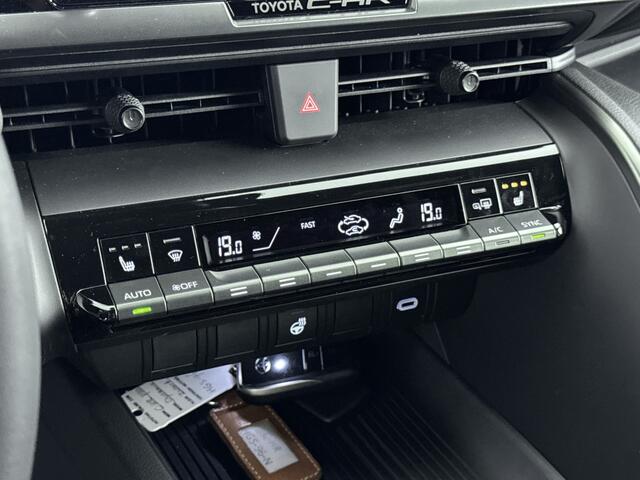 Toyota C-HR 2.0 Plug-in Hybrid 220 Business Plus *DEMO* | Informeer naar de aanwezigheid |