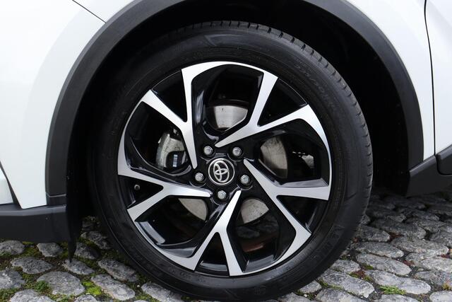 Toyota C-HR 2.0 Hybrid First Edition, BSM, JBL audio,