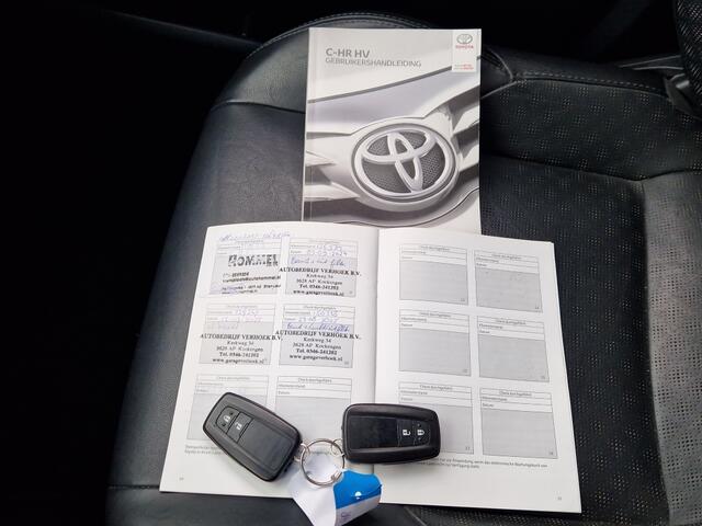Toyota C-HR 1.8 Hybrid Bi-Tone Plus - Lederen bekleding
