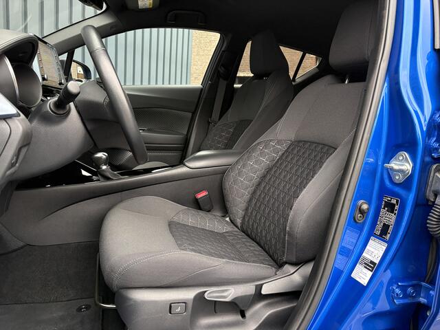 Toyota C-HR 1.8 Hybrid First Edition | Bi-Tone | JBL | Blind Spot | Navi | Pakeersensoren | Apple Carplay | Prijs Rijklaar!!