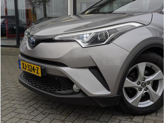 Toyota C-HR 1.8 Hybrid Energy | Afn. Trekhaak | All-season | Navi | Adaptieve cruise | Climate control | Camera