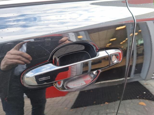 Toyota C-HR 1.8 Hybrid Style Limited