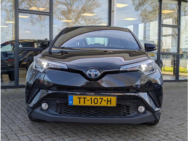 Toyota C-HR 1.8 Hybrid Active | All-season | Navi | Adaptieve cruise | Climate control | Camera