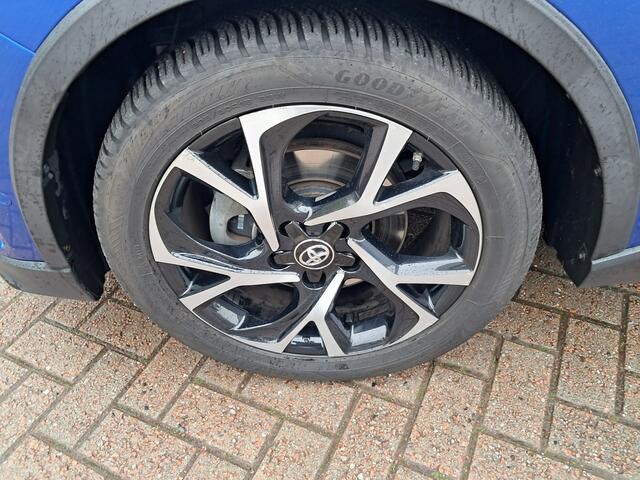 Toyota C-HR 1.8 Hybrid Bi-Tone | Clima | Cruise | Vol leder | Navigatie | LM Velgen | Keyless | Camera | RIJKLAARPRIJS INCL 12 MAANDEN GARANTIE EN BEURT