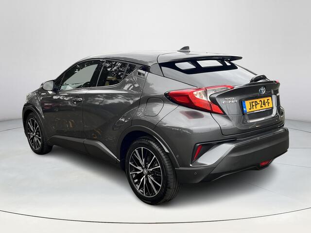 Toyota C-HR 1.8 Hybrid Executive | Navigatie | Parkeersensoren | Keyless entry | Stoelverwarming |