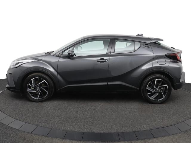 Toyota C-HR 1.8 Hybrid Dynamic |zeer lage km stand | Keyless | Parkeercamera en Sensoren achter |