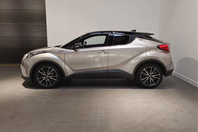 Toyota C-HR 1.8 Hybrid Style Bi-Tone - Stoelverwarming - Adaptive Cruise - Dodehoekdetectie - JBL Audio