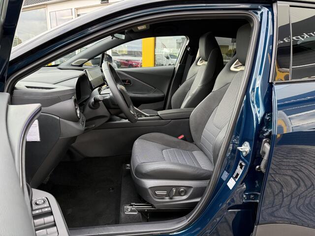 Toyota C-HR 1.8 Hybrid Executive | NAP | 1e eigenaar | Dealer onderhouden | 360 graden camera | Stoelverwarming | Pano dak | Elektrische bestuurderstoel | Heads-up display | Cruise adaptief |