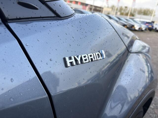 Toyota C-HR 1.8 Hybrid Bi-Tone | Stuurverwarming | Achteruitrijcamera |