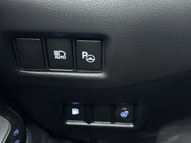 Toyota C-HR 1.8 Hybrid Executive Navi | Stoel-/Stuurverwarming | JBL | Parkeerassistent | Blind-Spot Detectie | NL-Auto |