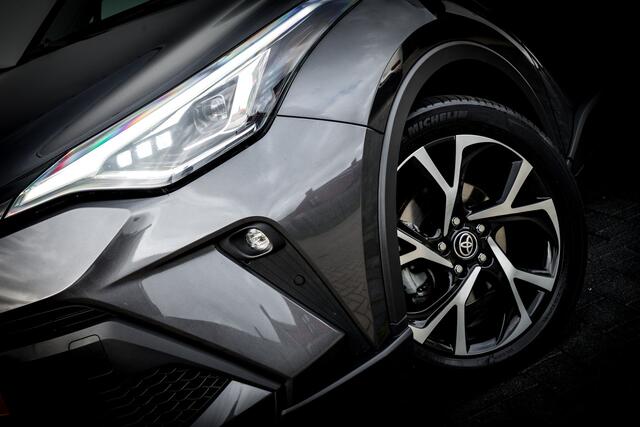 Toyota C-HR 2.0 184 PK Hybrid Style Luxury RIJKLAAR INCL:GARANTIE | Clima | 18 INCH LMV | NAVI | PDC V/A | 18 LMV |