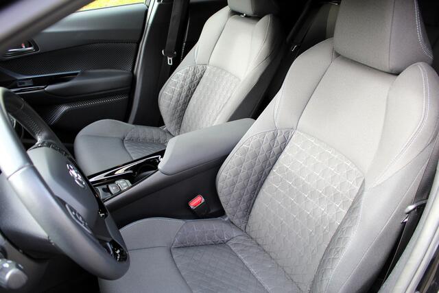 Toyota C-HR 1.8 Hybrid Business Plus I CAR PLAY I ADP. CRUISE I CAMERA I PDC V+A I