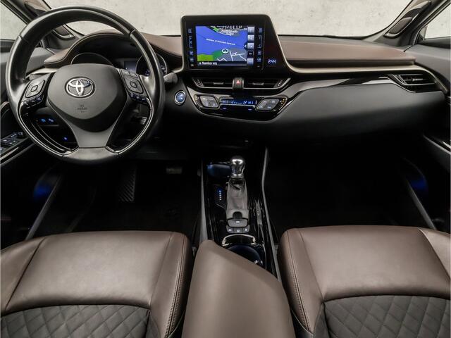 Toyota C-HR 1.8 Hybrid Sport Automaat (NAVIGATIE, LEDER, CAMERA, KEYLESS, STOELVERWARMING, ZWART HEMEL, SPORTSTOELEN, ADAPTIVE CRUISE, GETINT GLAS, DAB+, NIEUWSTAAT)