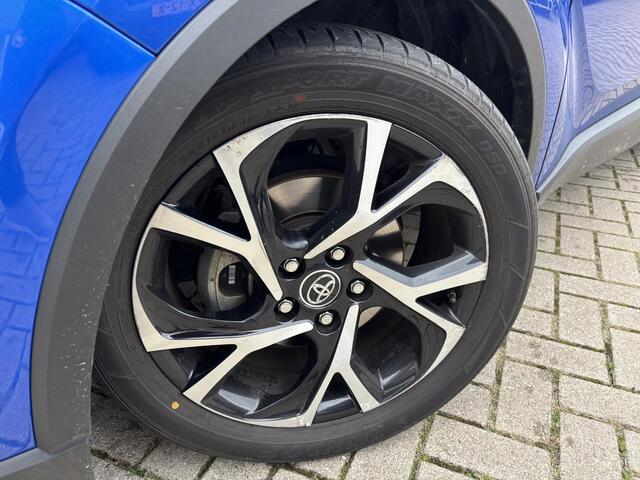 Toyota C-HR 1.8 Hybrid Bi-Tone | Navigatie | Stoelverwarming | Trekhaak | Adaptive Cruise Control | Camera