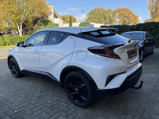 Toyota C-HR 1.8 Hybrid 122PK ExecutiveoLederoJBLoNavi