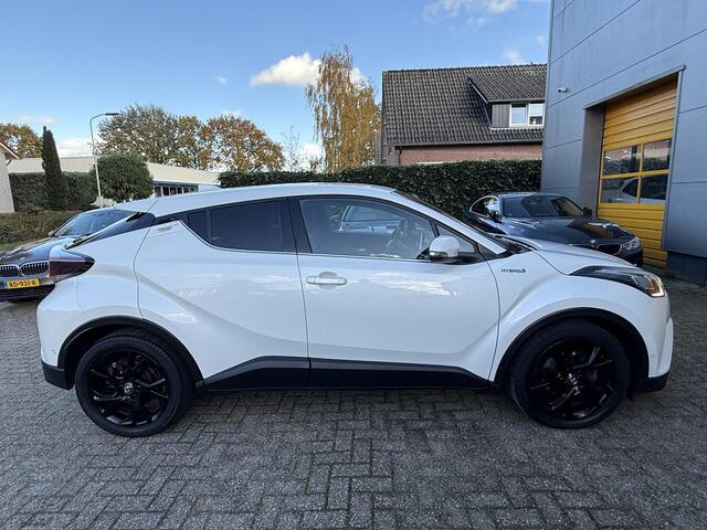 Toyota C-HR 1.8 Hybrid 122PK ExecutiveoLederoJBLoNavi