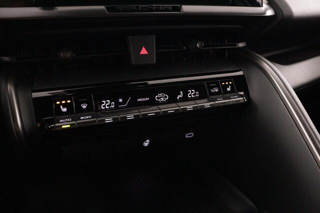 Toyota C-HR 2.0 Plug-in Hybrid 220 Dynamic | Apple Carplay/Android Auto | Stoel/Stuurverwarming | Parkeersensoren |