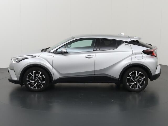 Toyota C-HR 1.8 Hybrid Style Ultimate | Trekhaak | Parkeercamera | Stoelverwarming | Navigatie | Climate Control |