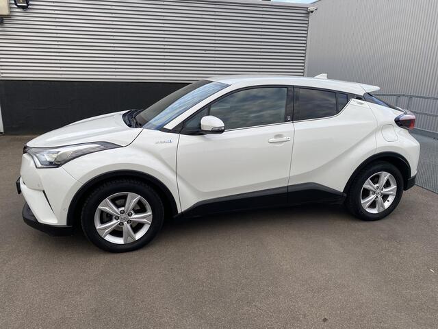 Toyota C-HR 1.8 Hybrid Dynamic edition Stoel- & stuurverwarming, dodehoek detectie, navigatie, achteruitrijcamera, adaptieve cruise control