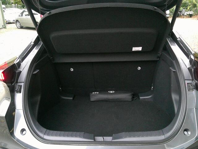 Toyota C-HR 1.8 Hybrid 140 Dynamic stuur + stoelverwarming Elek achterklep