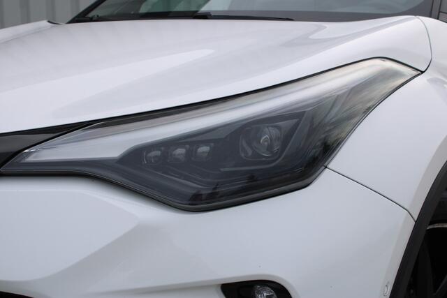 Toyota C-HR 1.8 Hybrid GR-Sport 2-Tone | Incl. 12 maanden garantie | Apple Carplay | Sport zetels | Stoelverwarming | JBL audio | Achteruitrijcamera | Adaptieve cruise control | Dodehoekdetectie | Parkeerhulp |