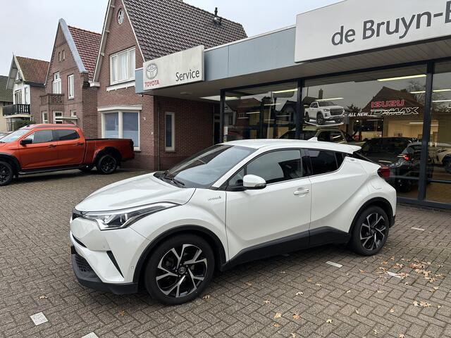 Toyota C-HR 1.8 Hybrid Style Pearl White
