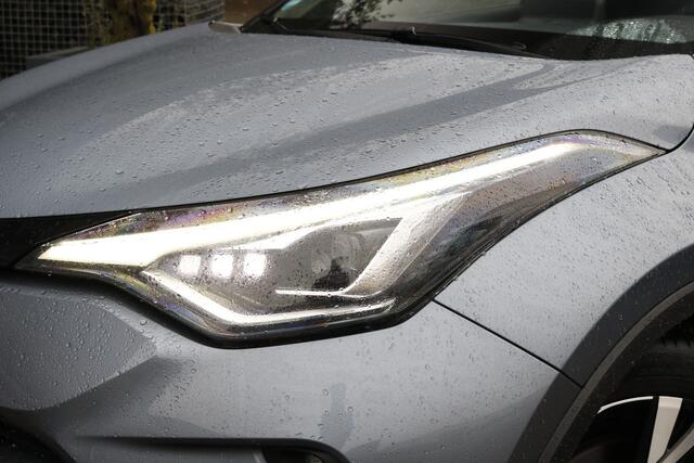 Toyota C-HR 1.8 Hybrid Style | Apple Carplay | 18 inch LM-velgen |