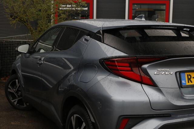 Toyota C-HR 1.8 Hybrid Style | Apple Carplay | 18 inch LM-velgen |