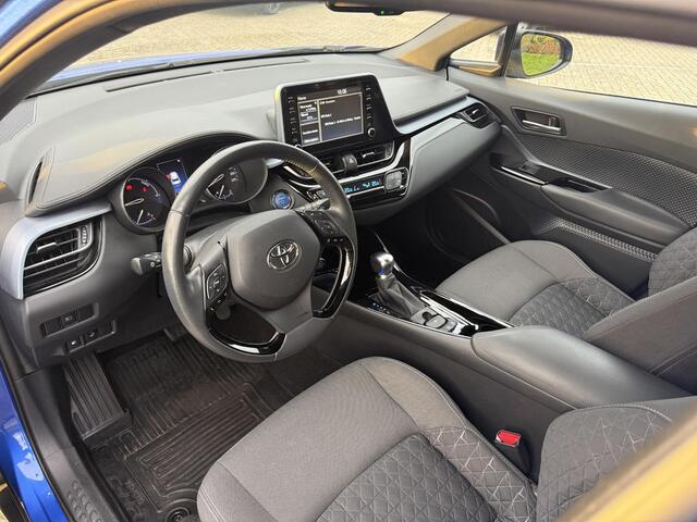Toyota C-HR 2.0 Hybrid Style Stoel-stuurverwarming | Adaptive Cruise | Camera | Keyless