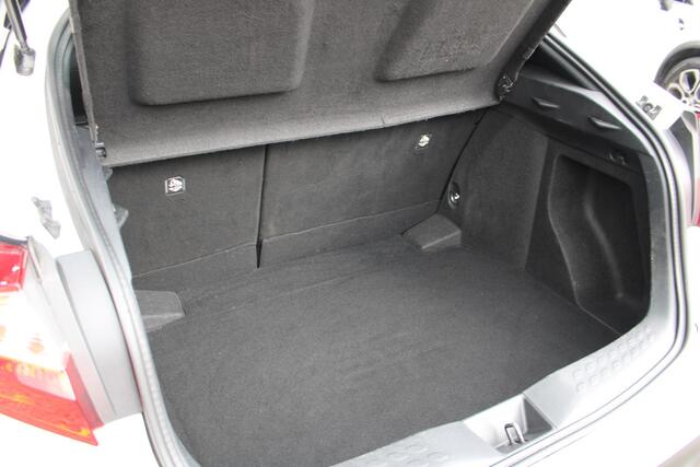 Toyota C-HR 1.8 Hybrid Dynamic | Dealer onderhouden | All-season banden | Achteruitrij Camera | Parkeer sensoren