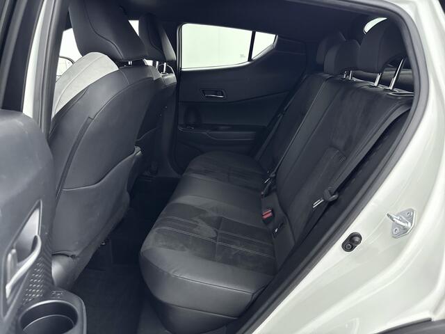 Toyota C-HR 2.0 Hybrid GR-Sport | Navigatie | Apple Carplay -/ Android Auto | Parkeercamera |